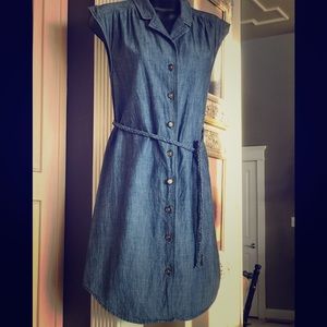 Denim dress button up